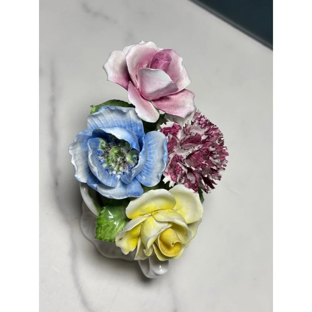 Radnor Staffordshire England Bone China Floral Bouquet Cornucopia Vase Vintage